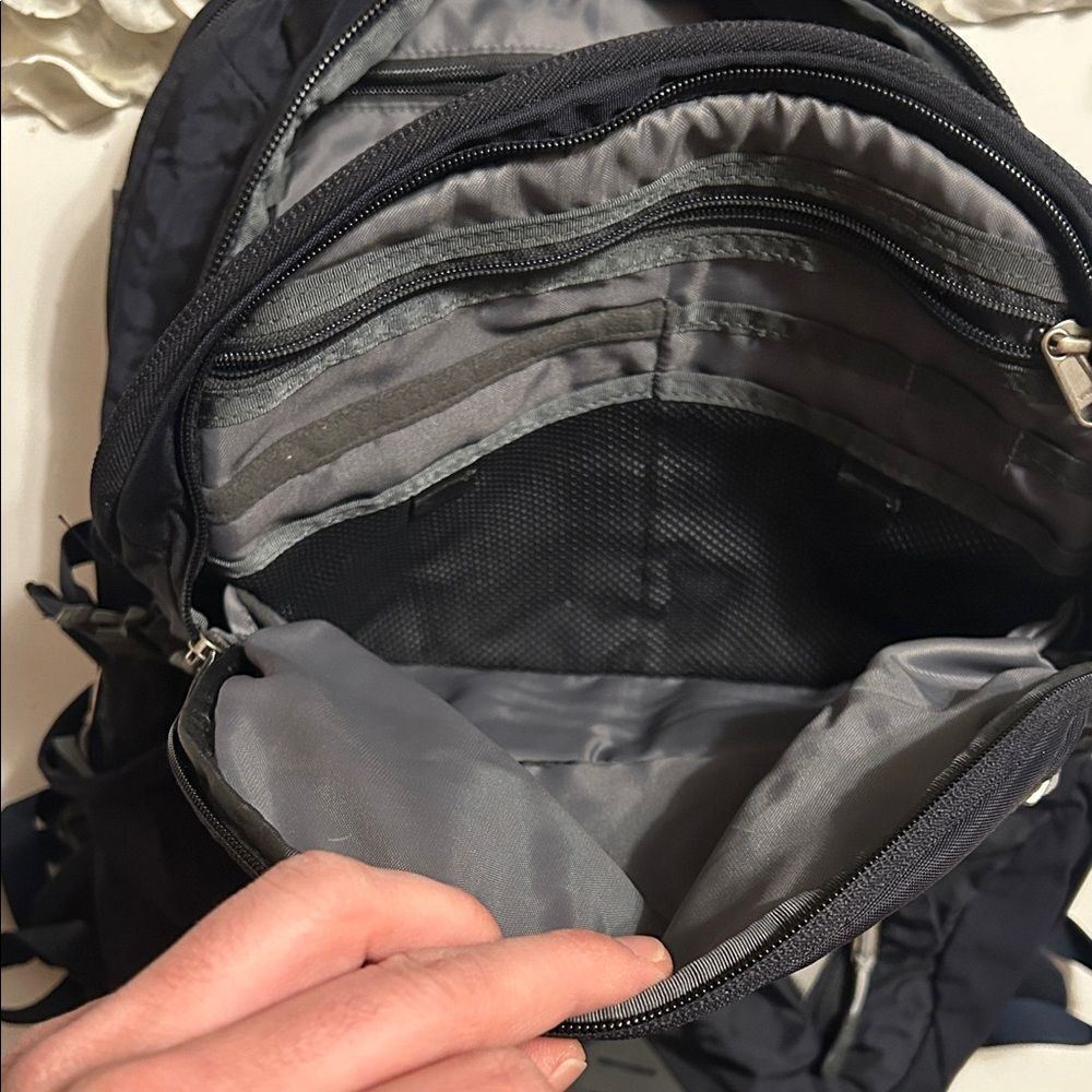 The North Face Black and Navy Backpack - Picture 5 of 7